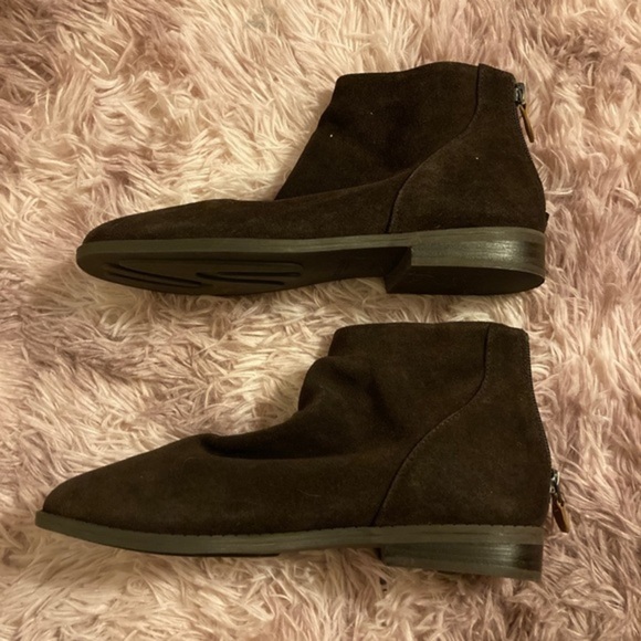 Emma Bootie GENTLE SOULS BY KENNETH COLE brand new size 7.5 - Picture 2 of 7